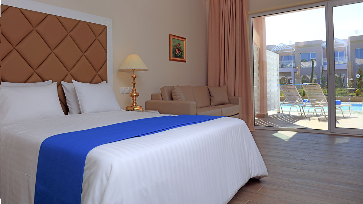 Superior Double Room Swim Up